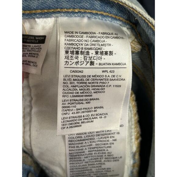 Levi’s 501 Shorts Women’s 26 Blue Denim High Rise Distressed Cut Off Button Fly - Picture 4 of 8